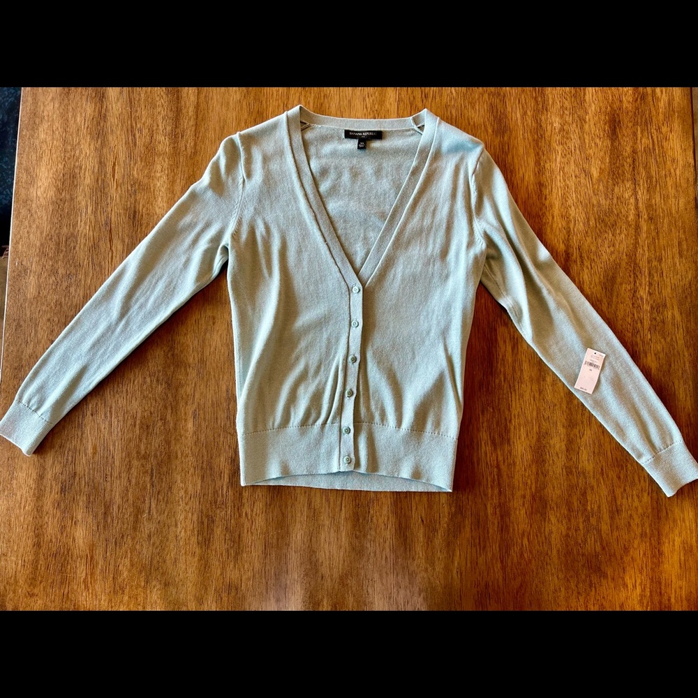 NWT Banana Republic XS light blue cardigan